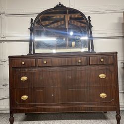 Vintage Solid Wood Dresser With Mirror