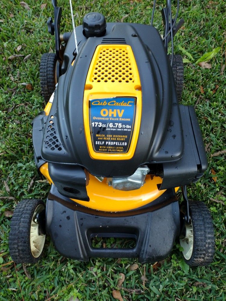 Cub Cadet Self-propelled Lawn Mower