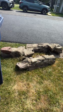 Free landscaping rocks flower bed