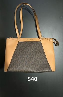 Michael Kors Signature Tote Bag