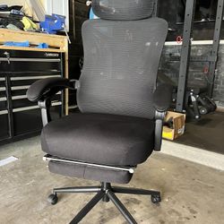 CYKOV OFFICE CHAIR
