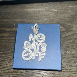 No Days Off Lab Diamond Pendant 
