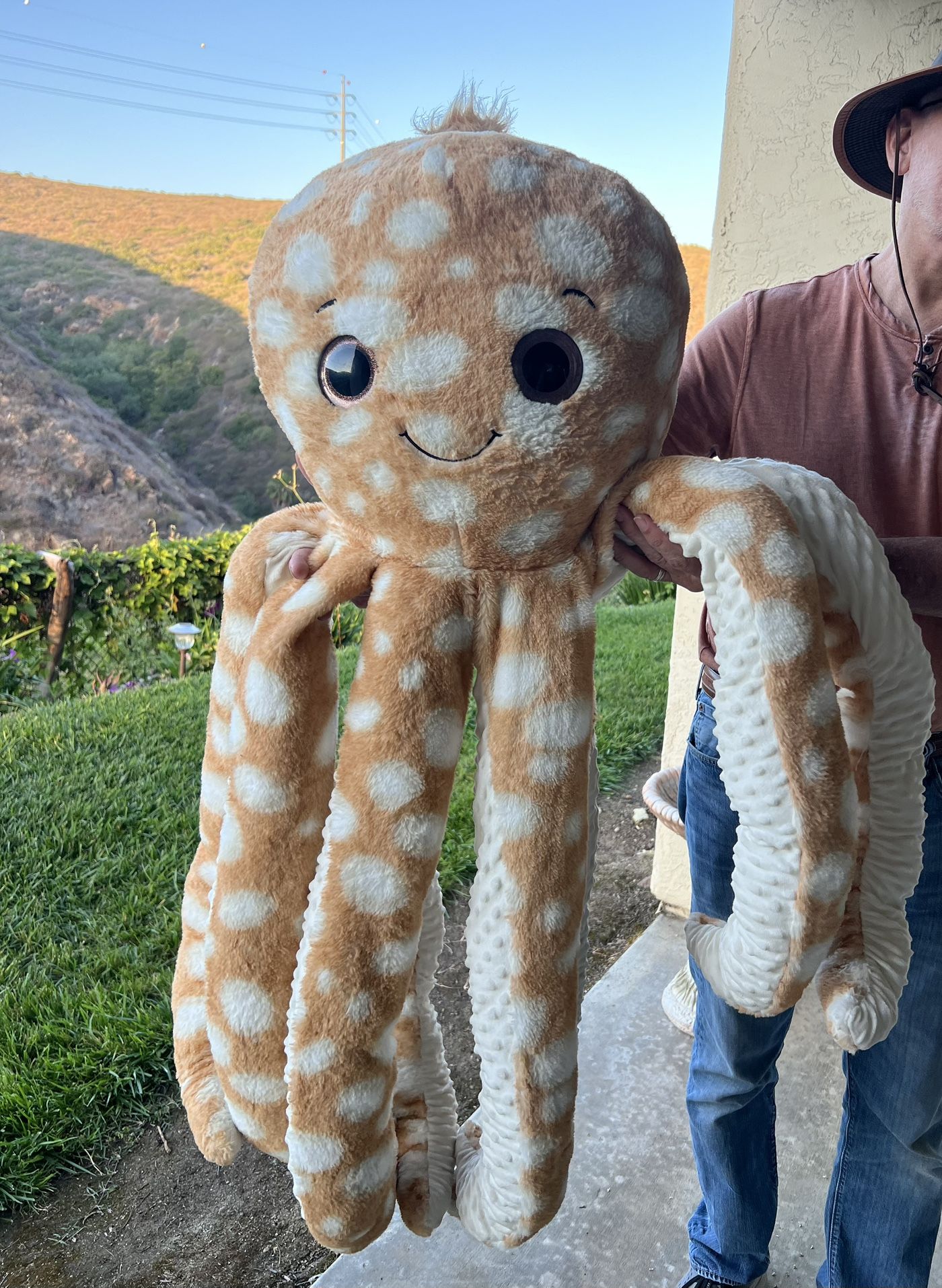 Giant Octopus Stuffed Animal 3’ X 3’