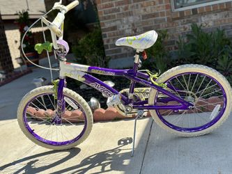 Girls Avigo Sheer Fun 20 Bike for Sale in Wht Settlemt TX OfferUp