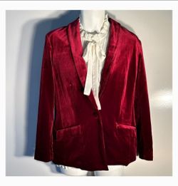 $50 🎀 This INC International Concepts burgundy velvet blazer. Size PM