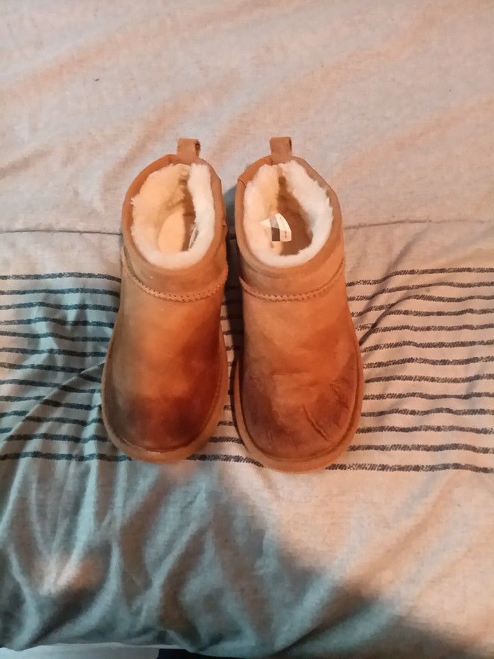 ugg Low Cut Boots