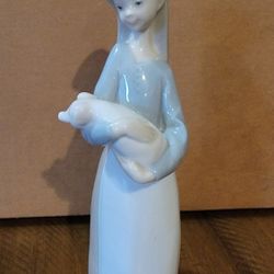 3 Lladro Porcelain 1 Royal Copenhagen 