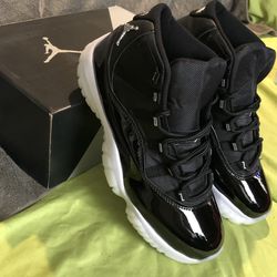 AIR JORDAN 11 RETRO