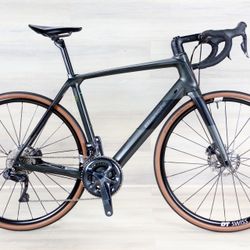 Bianchi Infinito CV Ultegra Di2 , Size - 57, Full carbon road bike, Shimano Ultegra di2