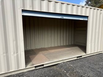 Shipping container