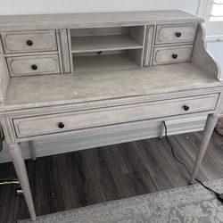 RH Child Writing Desk & Hutch 