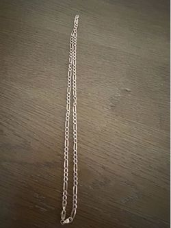 14kt figaro chain