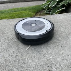 Robot Vacuum Roomba 690