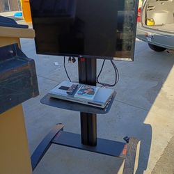 Monitor With Dvd Player With Remote