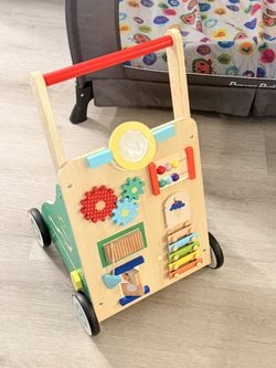 Asweets Caminante de madera para bebés, juguete de actividades para niños, centro de actividades múltiples que desarrolla habilidades motoras y estimu