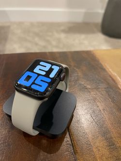 /// APPLE WATCH SE CELLULAR ///