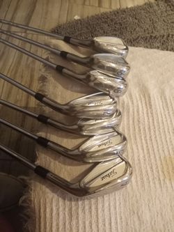 Titleist T200 irons 4 Thru Pw