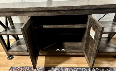 Entertainment center/ tv console table/ stand 59x 14 x 26