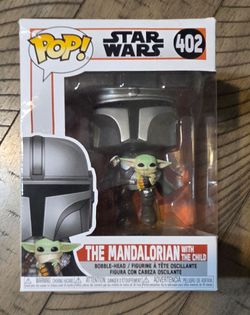 Funko Pop! Vinyl: Star Wars - The Mandalorian w/Child #402 Figure