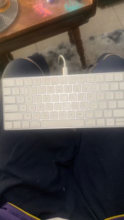 Apple Magic Keyboard 2
