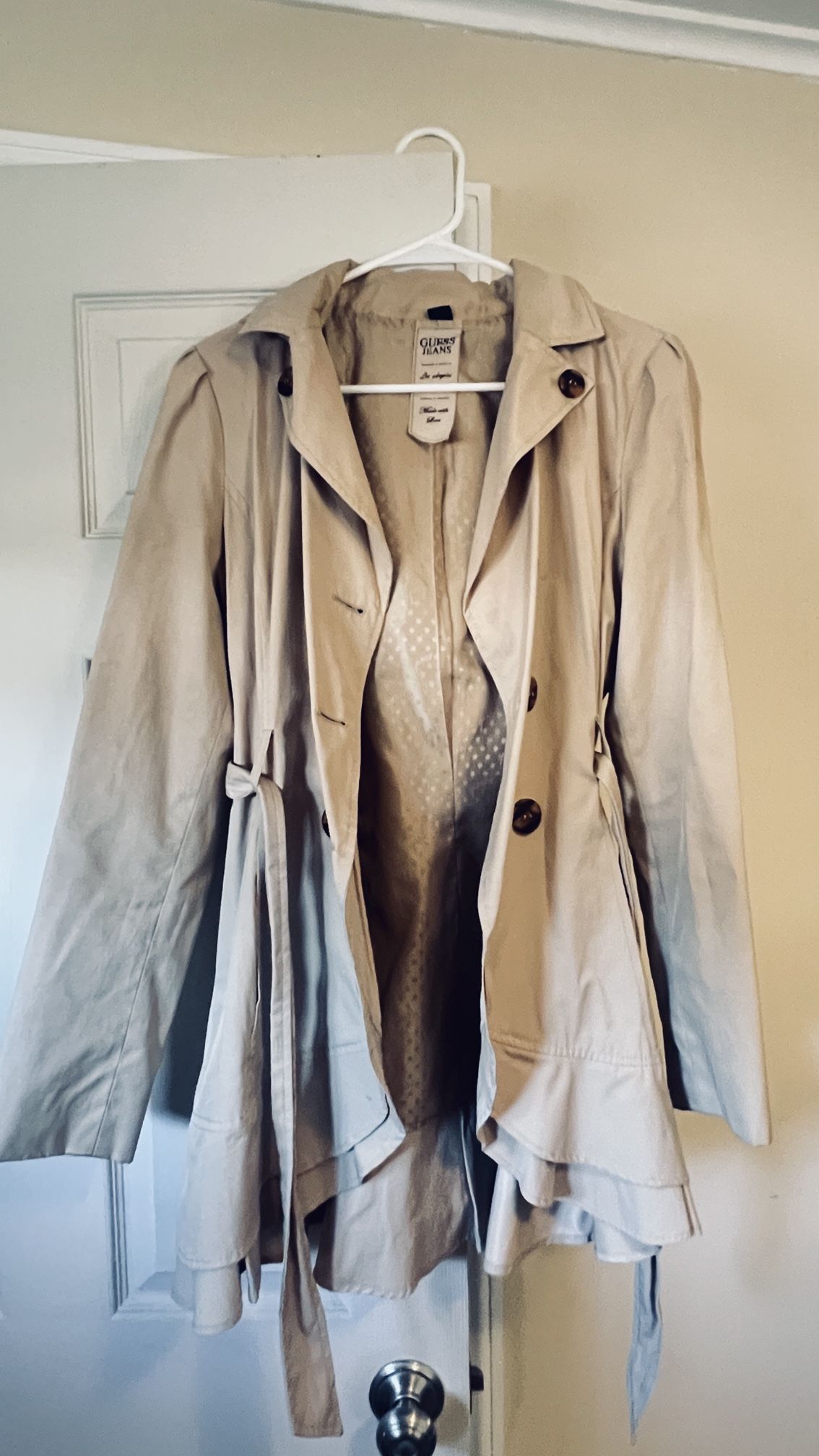 Women’s Guess Jacket / Size L