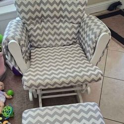 Rocking Chair With Ottoman 
