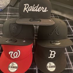 950 Snap backs For Sale, In Good Condition 