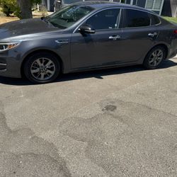 2017 KIA Optima