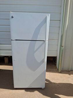 White GE refrigerator