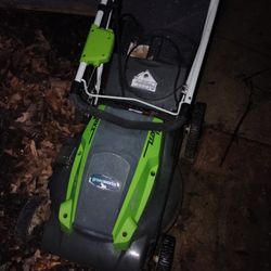 Greenworks 13 Amp 21-inch Corded Electric Lawn Mower. 