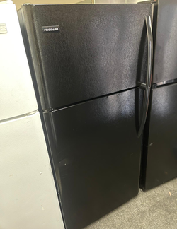 Frigidaire Top Freezer Fridge – Black, clean interior, 19 cu ft