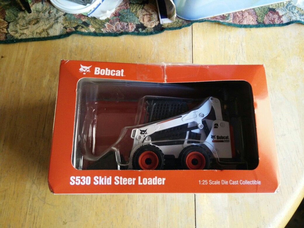 Bobcat s530 skid steer loader. Brand new!!