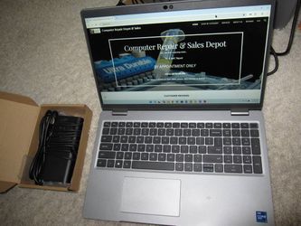 Dell Latitude 5520 laptop 15.6" Intel i7-1185G7 16GB 512G Win 11 - $450 (Schererville)