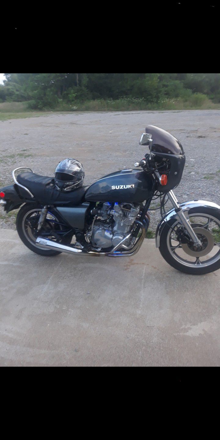 86 Suzuki 850 (clean title)