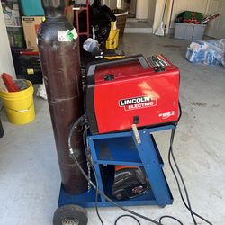Lincoln Electric MIG Welder Full Gas Tank  Cart Ready to Weld