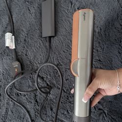 Dyson Air Strait Used Once 