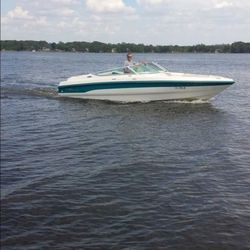 1995 Chaparral 2330 SST