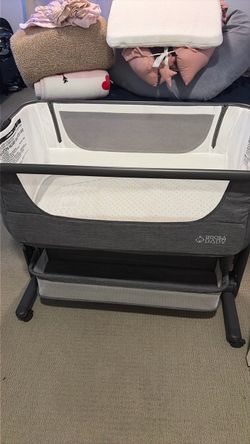 Koola baby bassinet