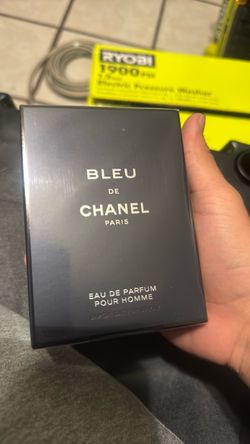 Bleu de Chanel Eau de Parfum Pour Homme