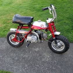 Honda -  Z- 50  mini Trail. 1969- " RARE " Silver Build Tag.  Original " Runs And Chefs Excellent.