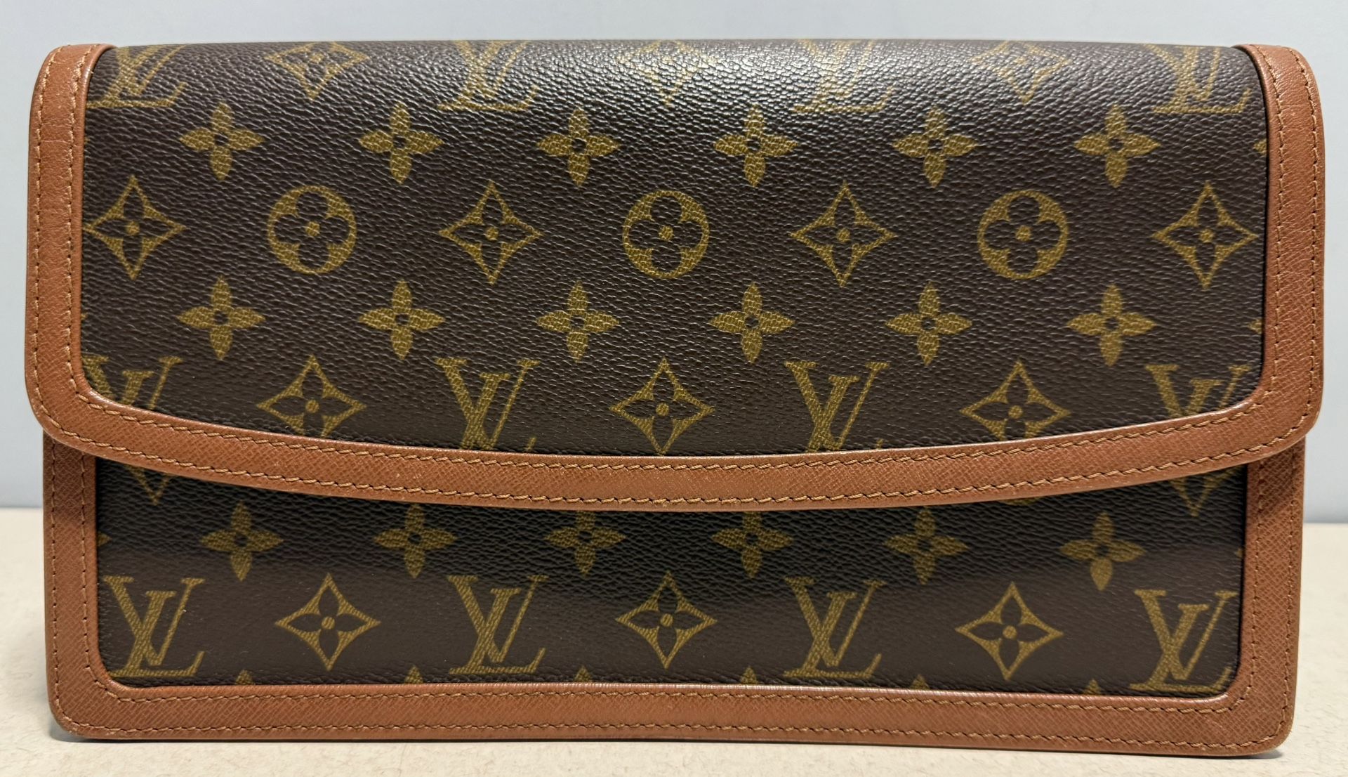 Louis Vuitton Pochette Dame GM clutch bag
