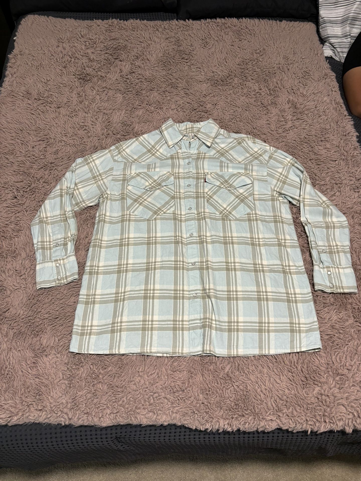 Levi’s Men Light Blue Plaid Soft Flannel Shirt