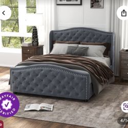 Queen Tufted Upholstered Storage Bed 