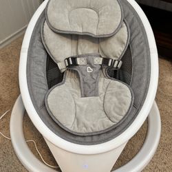 Munchkin Bluetooth Enabled Baby Swing