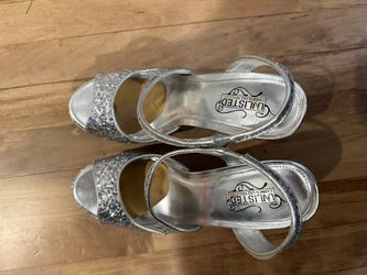 Size 9 Silver Heels