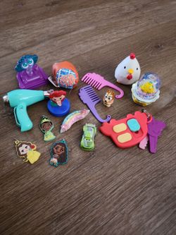 Small accessories and toys