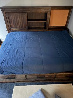 Full size bed