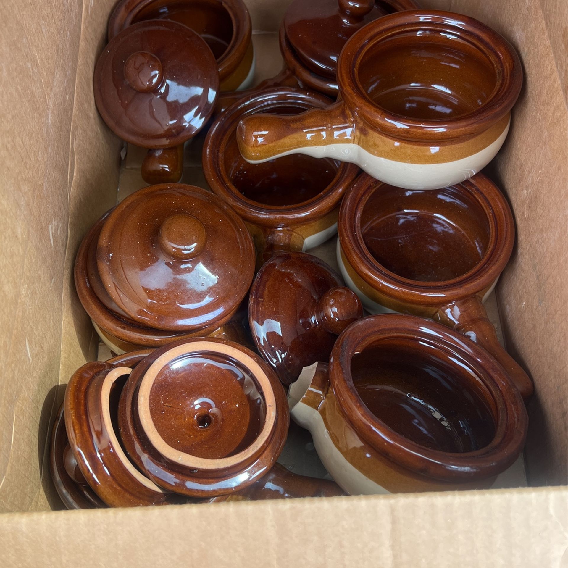Crocks With Lids