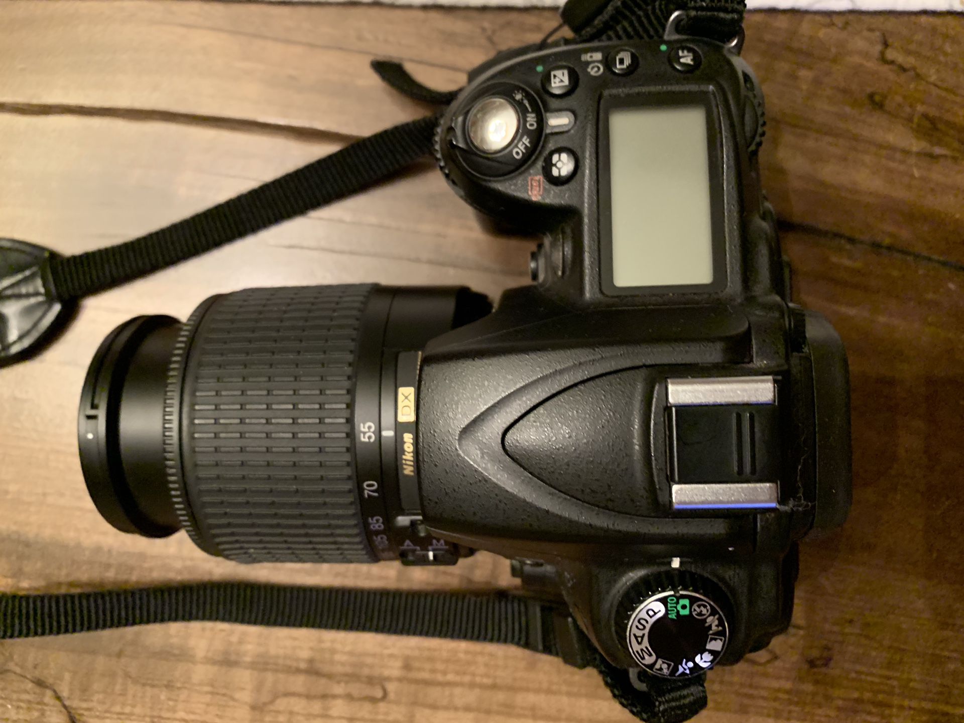 Nikon d90 camera with lens