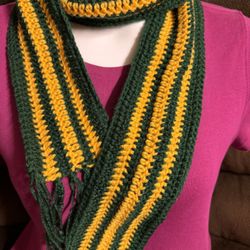 Packers UNISEX MENS crochet KNIT handmade scarf GREEN YELLOW FRINGE Neckwarmer